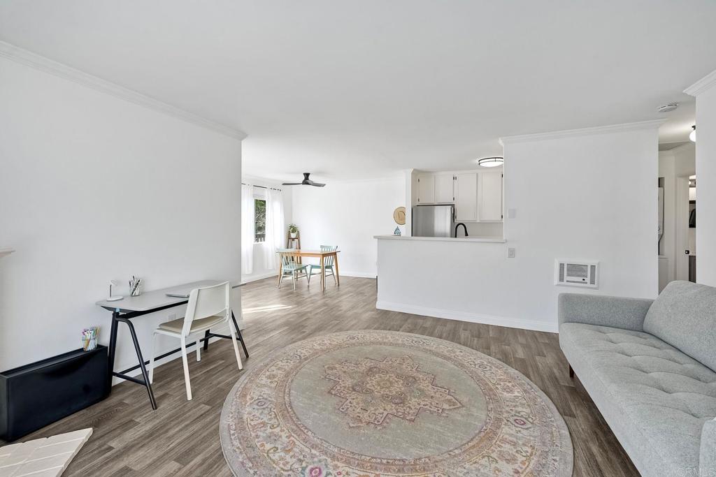 7701 Caminito Leon 201