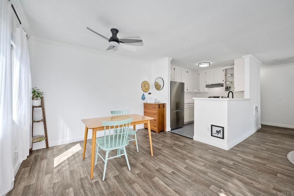 7701 Caminito Leon 201