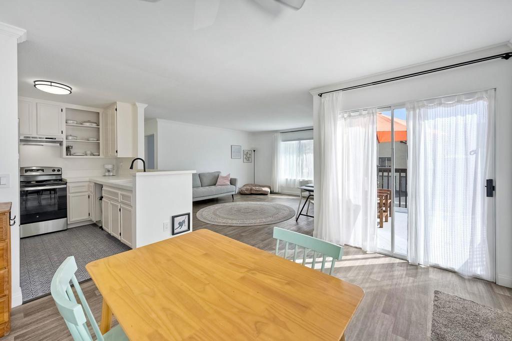 7701 Caminito Leon 201