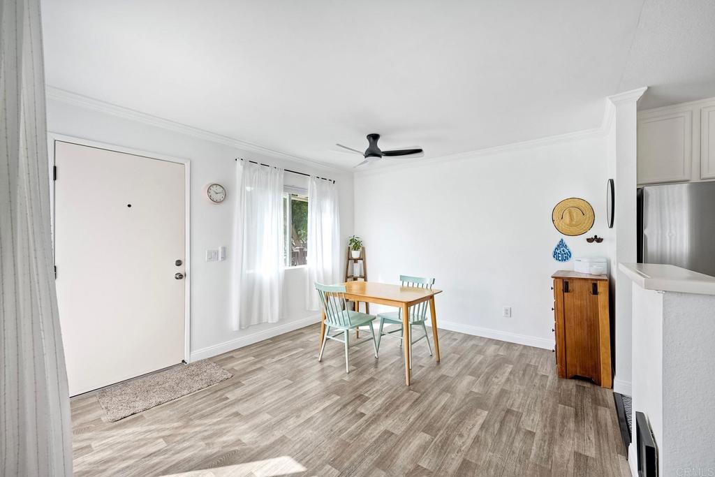 7701 Caminito Leon 201