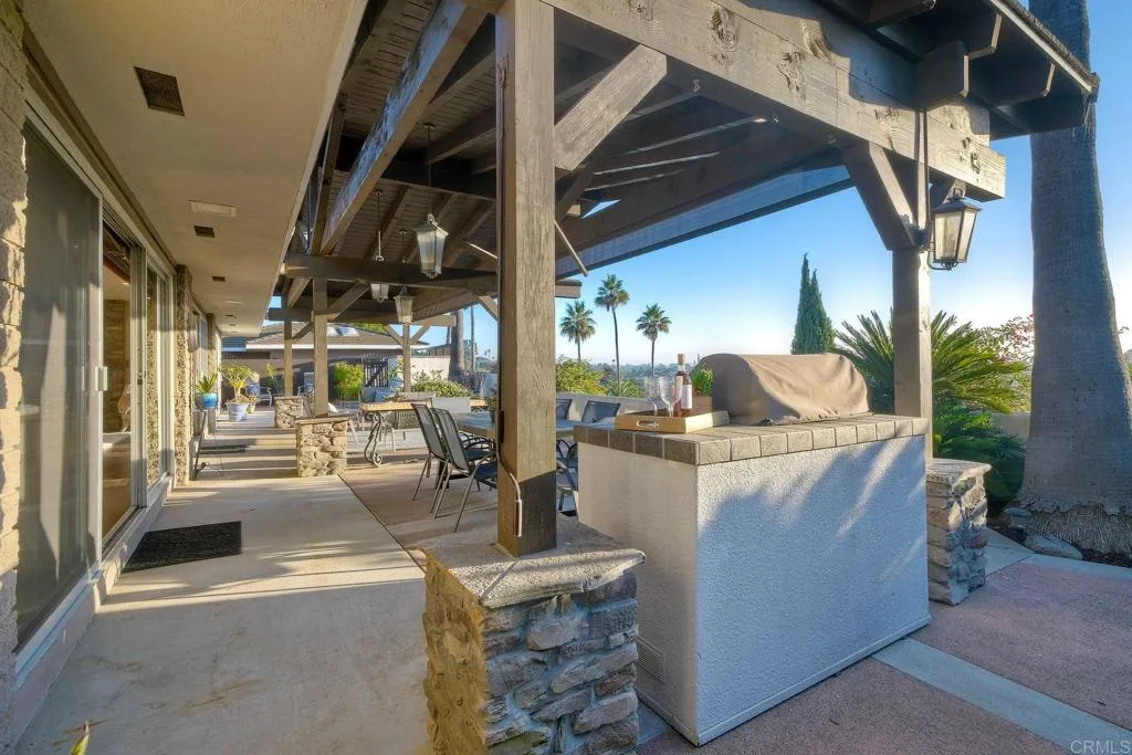 1012 Rosario Lane, Vista