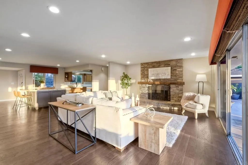 1012 Rosario Lane, Vista