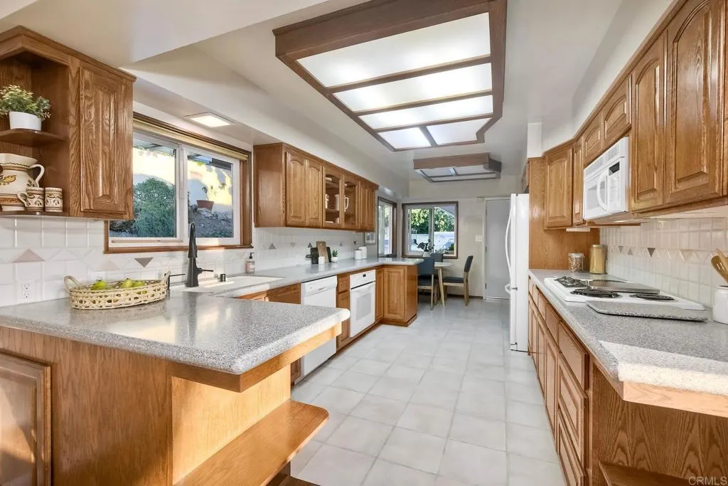 1012 Rosario Lane, Vista