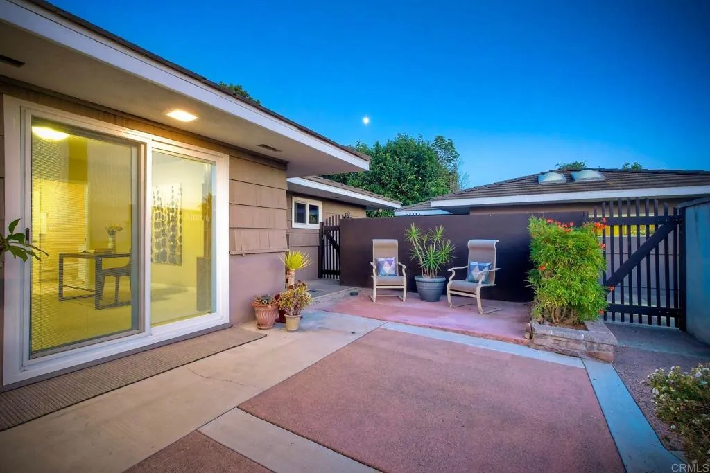 1012 Rosario Lane, Vista