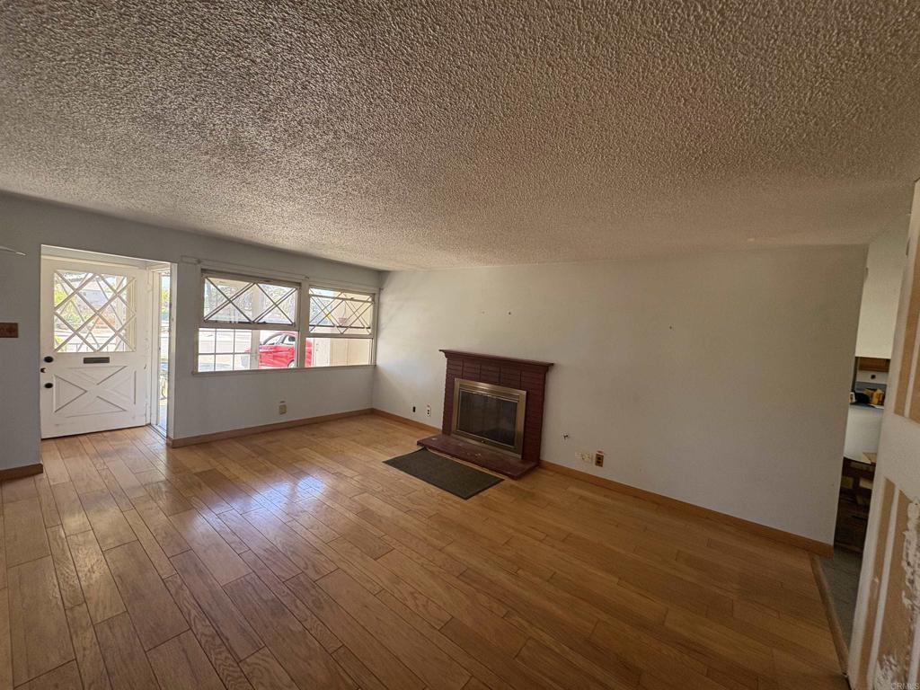2710 Mesa Drive