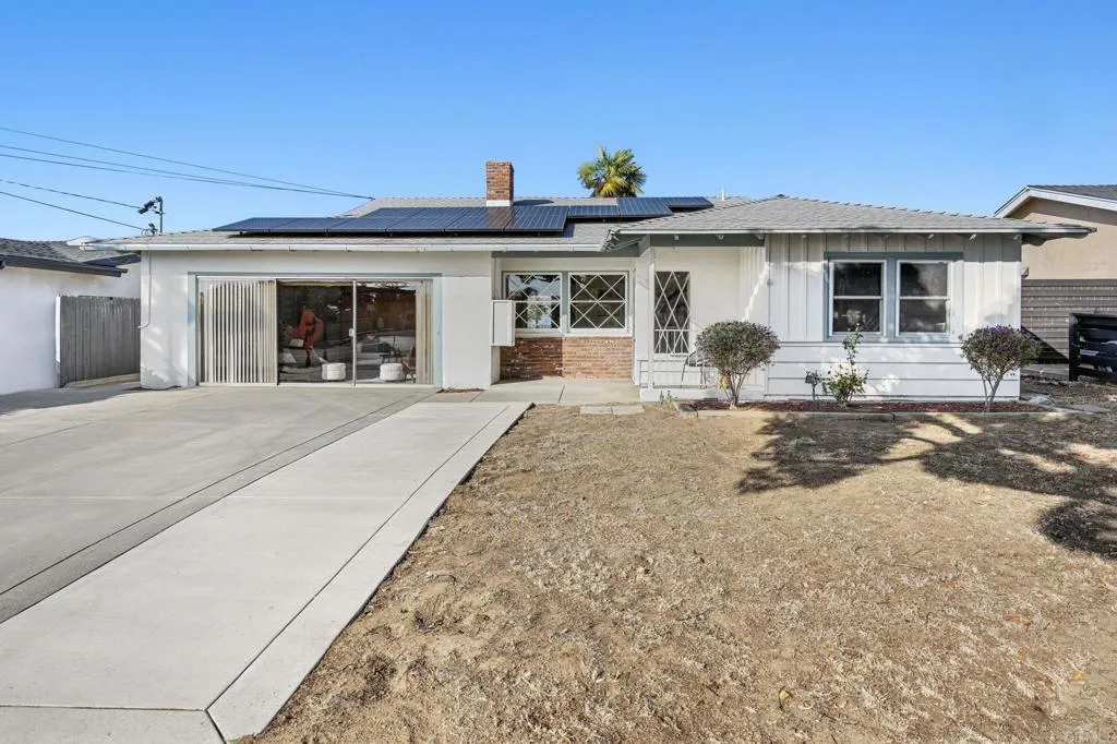 2710 Mesa Drive