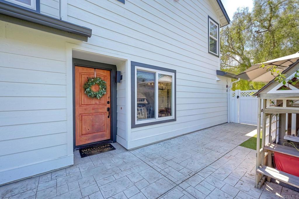 1782 E Pointe Avenue