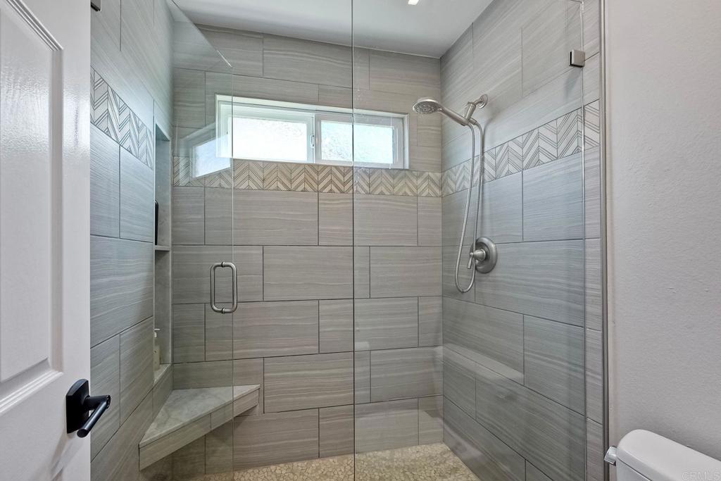 1782 E Pointe Avenue