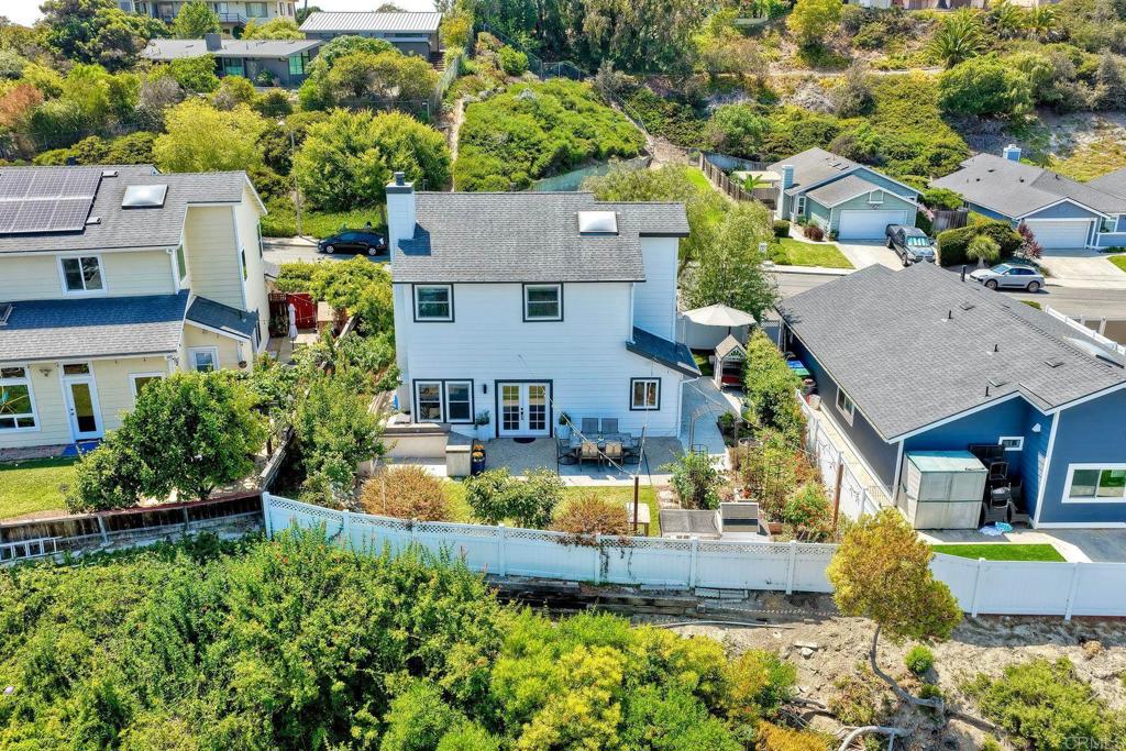 1782 E Pointe Avenue