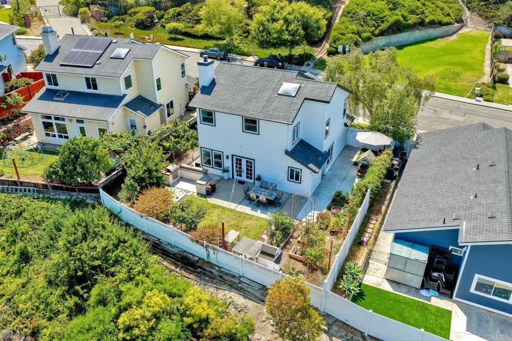 1782 E Pointe Avenue