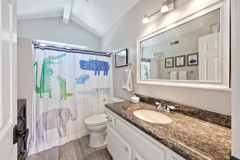 1782 E Pointe Avenue