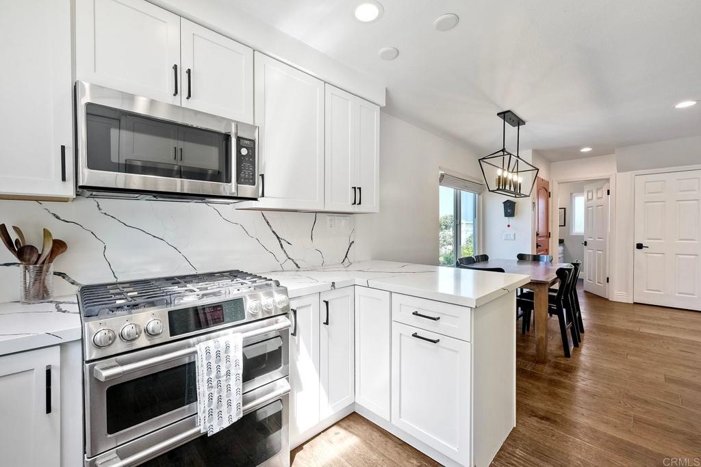 1782 E Pointe Avenue