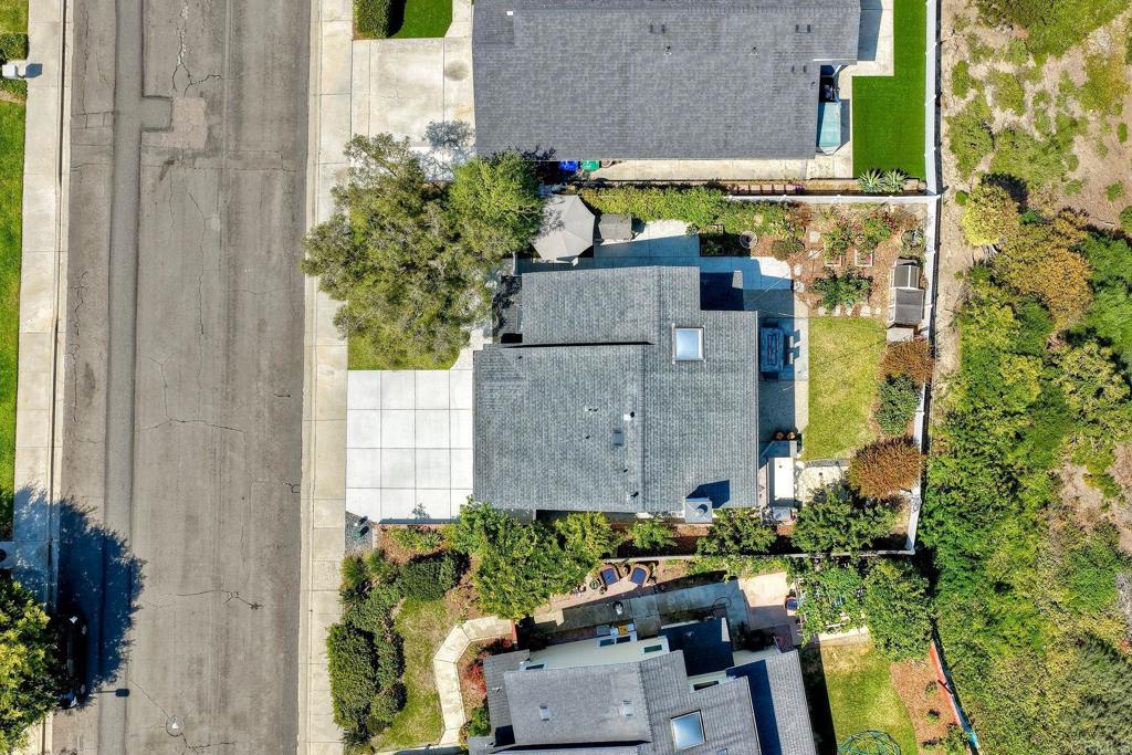 1782 E Pointe Avenue