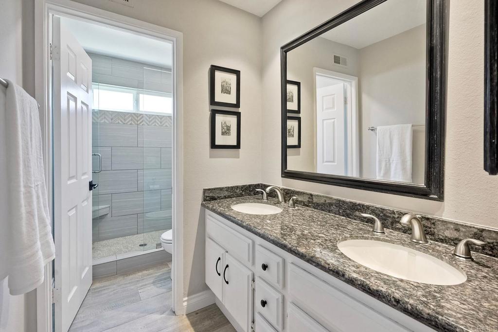 1782 E Pointe Avenue