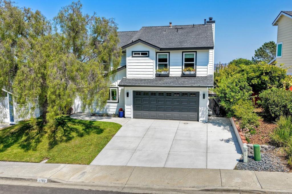 1782 E Pointe Avenue