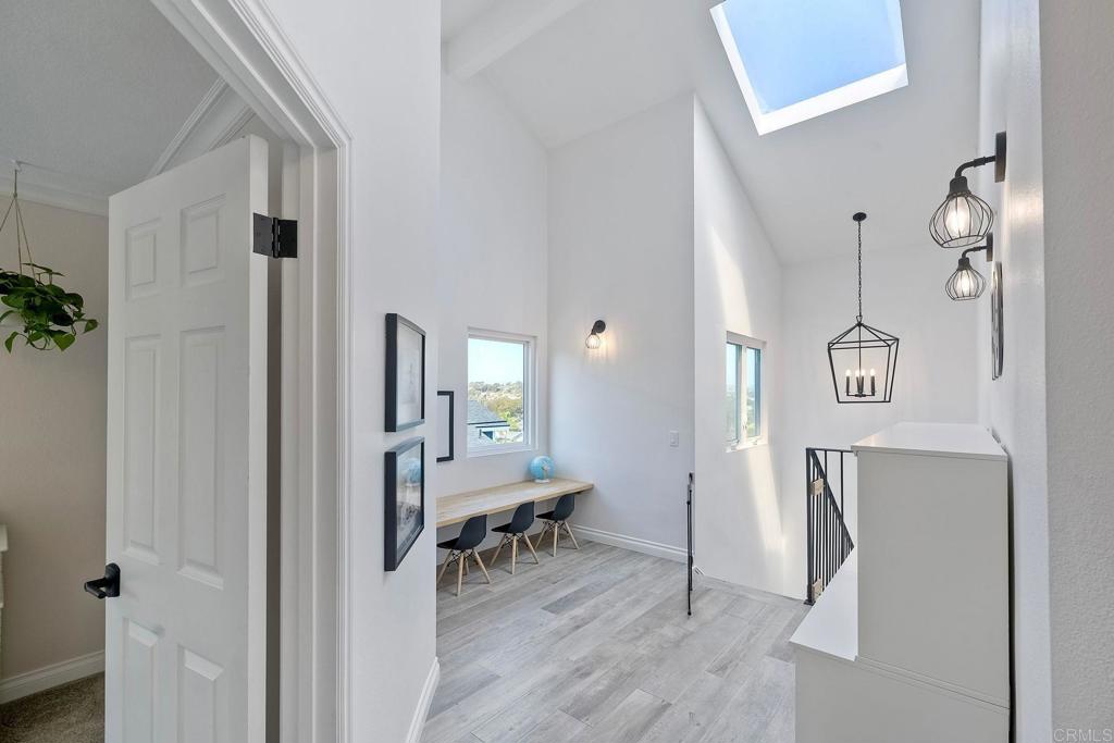 1782 E Pointe Avenue