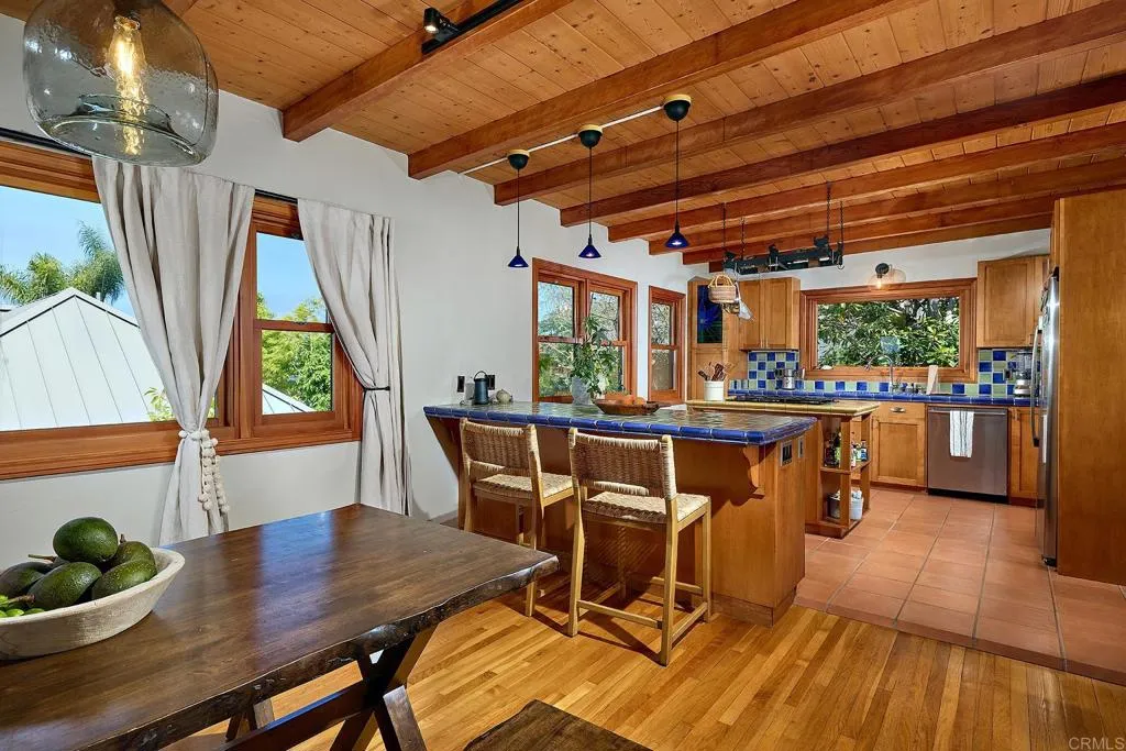 630 Ocean View Avenue, Encinitas