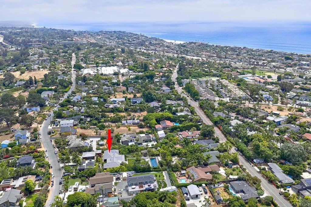 630 Ocean View Avenue, Encinitas