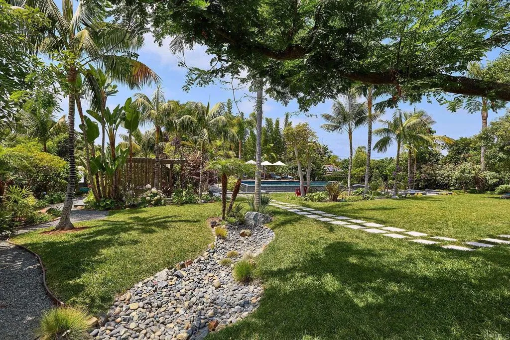 630 Ocean View Avenue, Encinitas