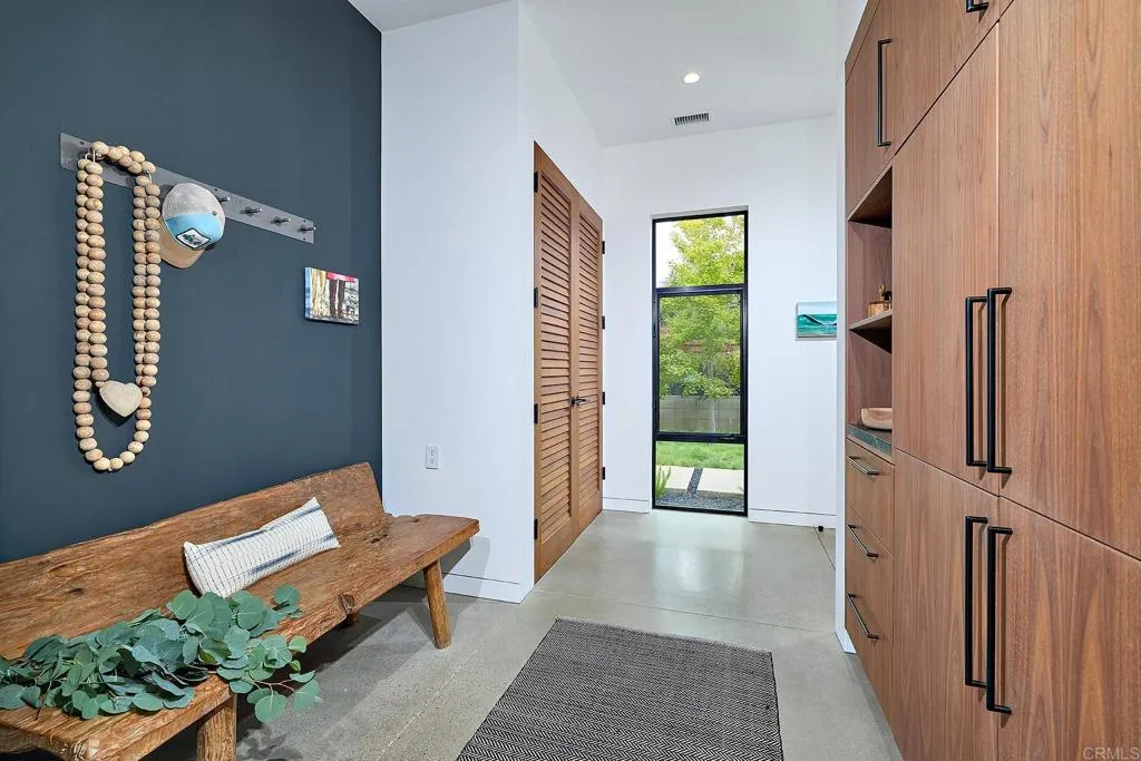 630 Ocean View Avenue, Encinitas