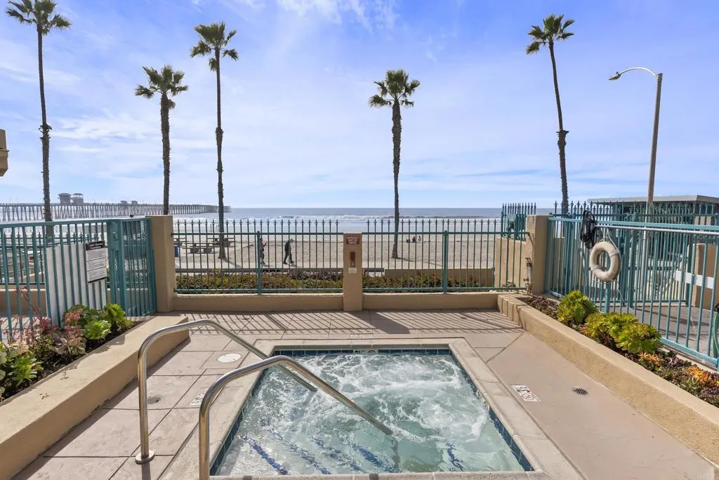 400 N The Strand Unit 27