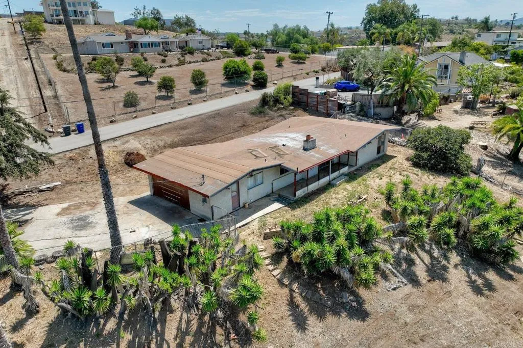 2345 Mira Sol Dr, Vista