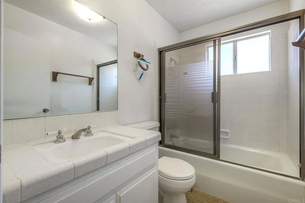 2345 Mira Sol Dr, Vista