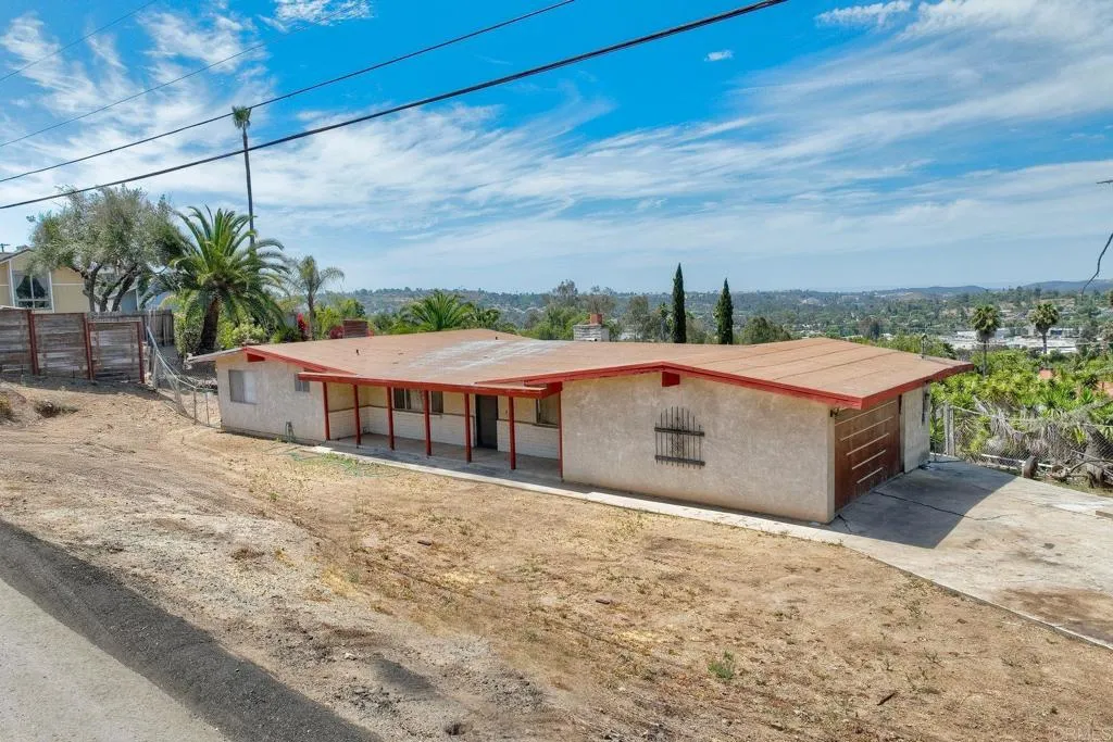 2345 Mira Sol Dr, Vista