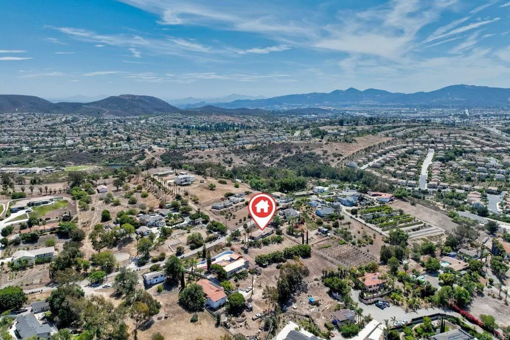 2345 Mira Sol Dr, Vista