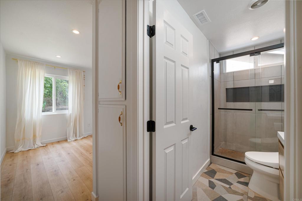 1337 Calle Colnett