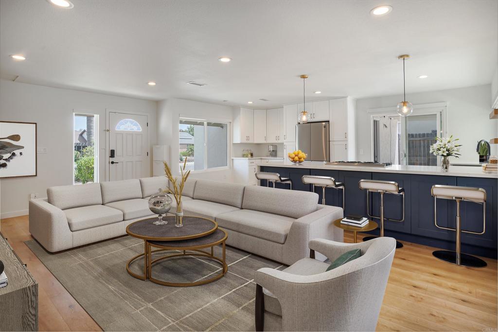 1337 Calle Colnett