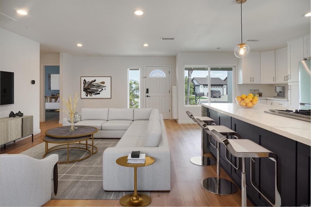 1337 Calle Colnett
