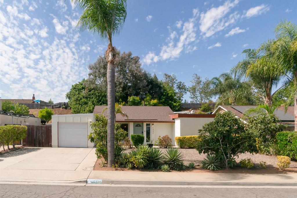 1337 Calle Colnett