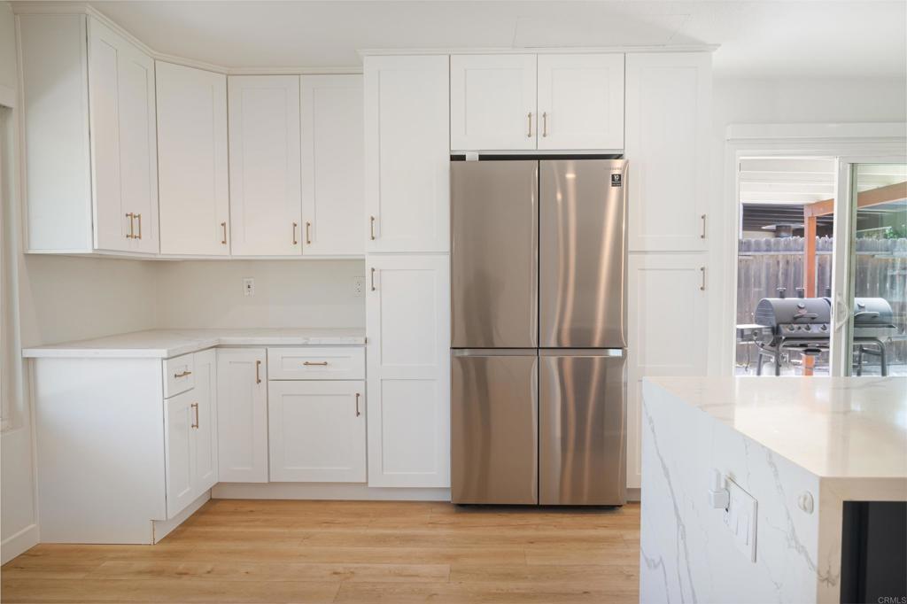 1337 Calle Colnett