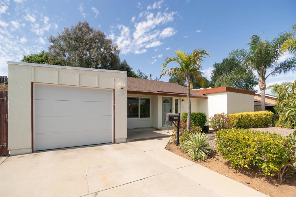 1337 Calle Colnett
