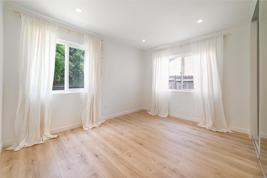 1337 Calle Colnett