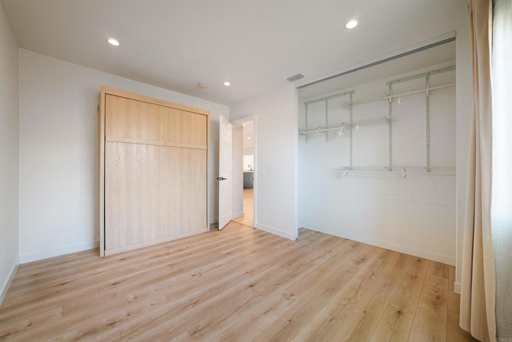 1337 Calle Colnett