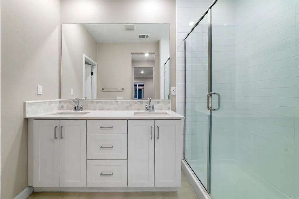 1234 Sunrise Unit 101