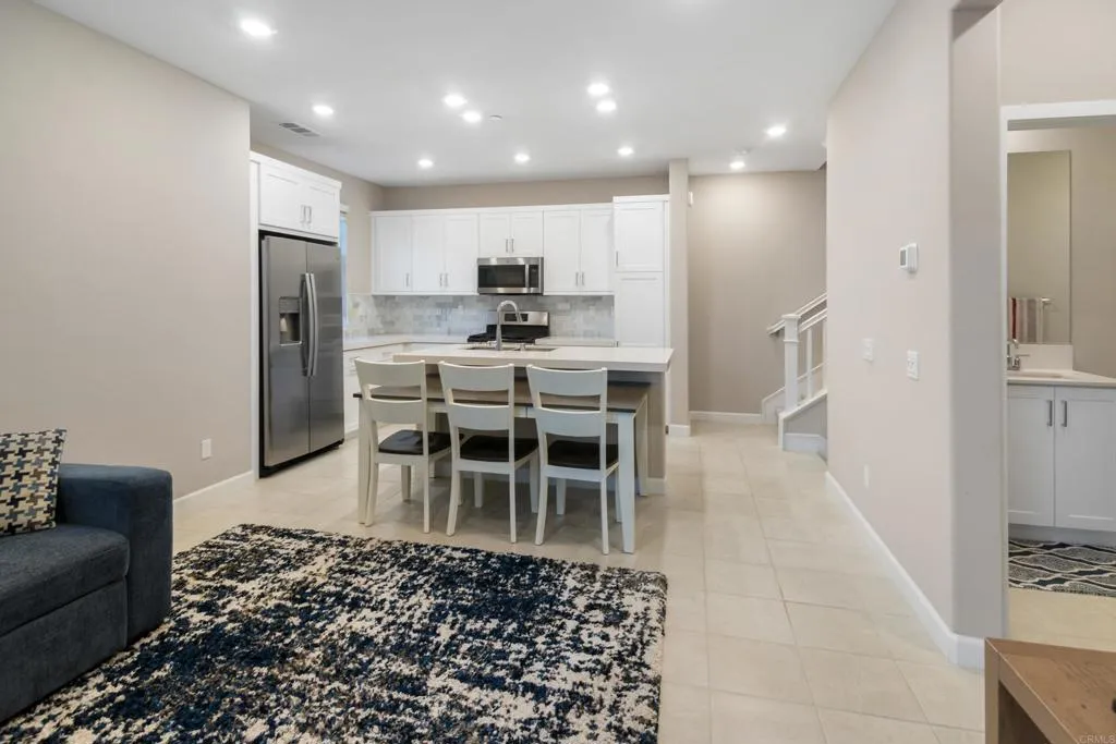 1234 Sunrise Unit 101