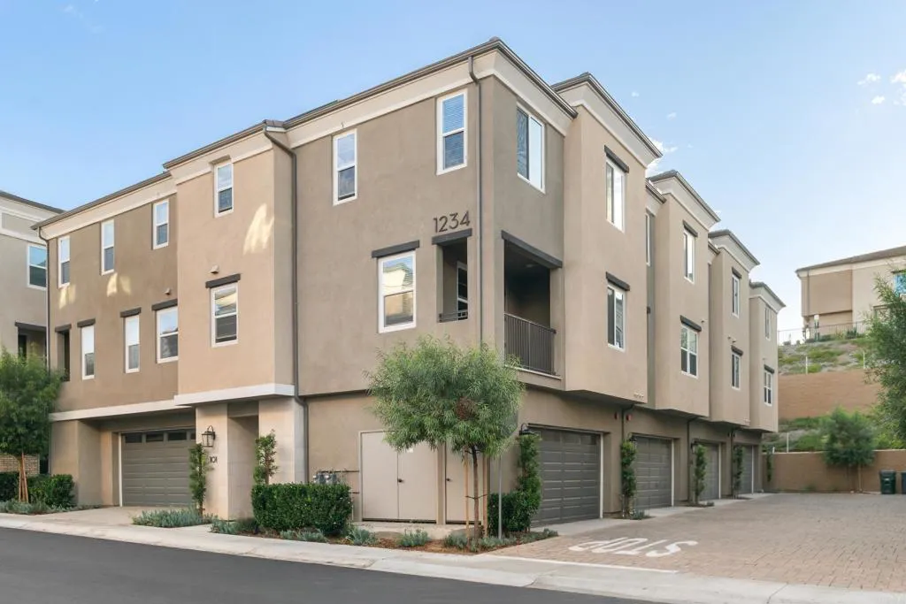 1234 Sunrise Unit 101