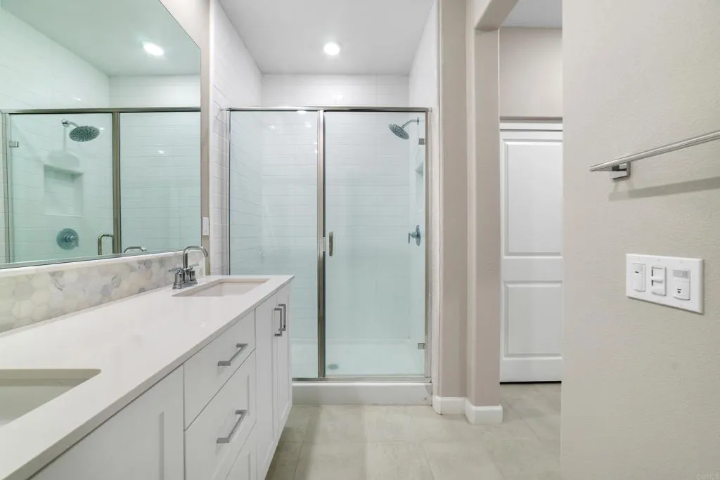 1234 Sunrise Unit 101