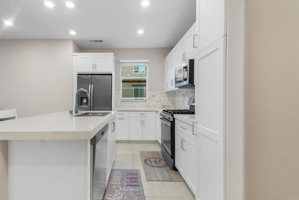1234 Sunrise Unit 101