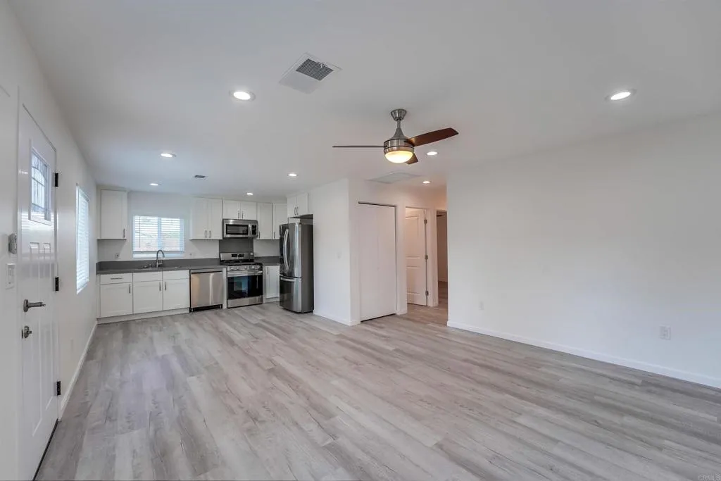 4876 34th Street