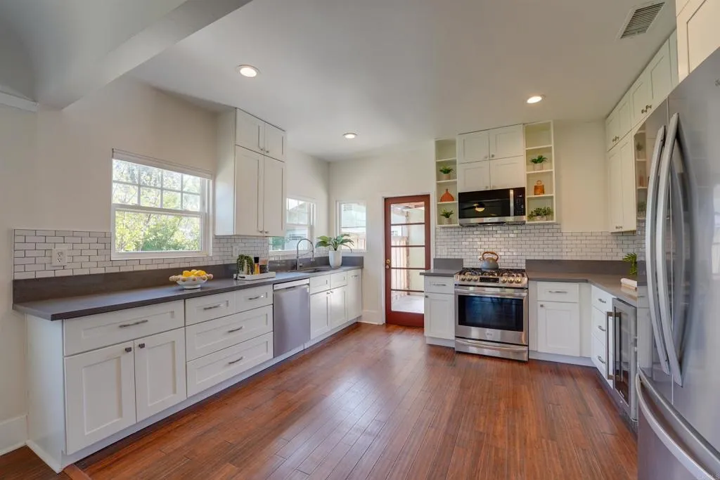 4876 34th Street
