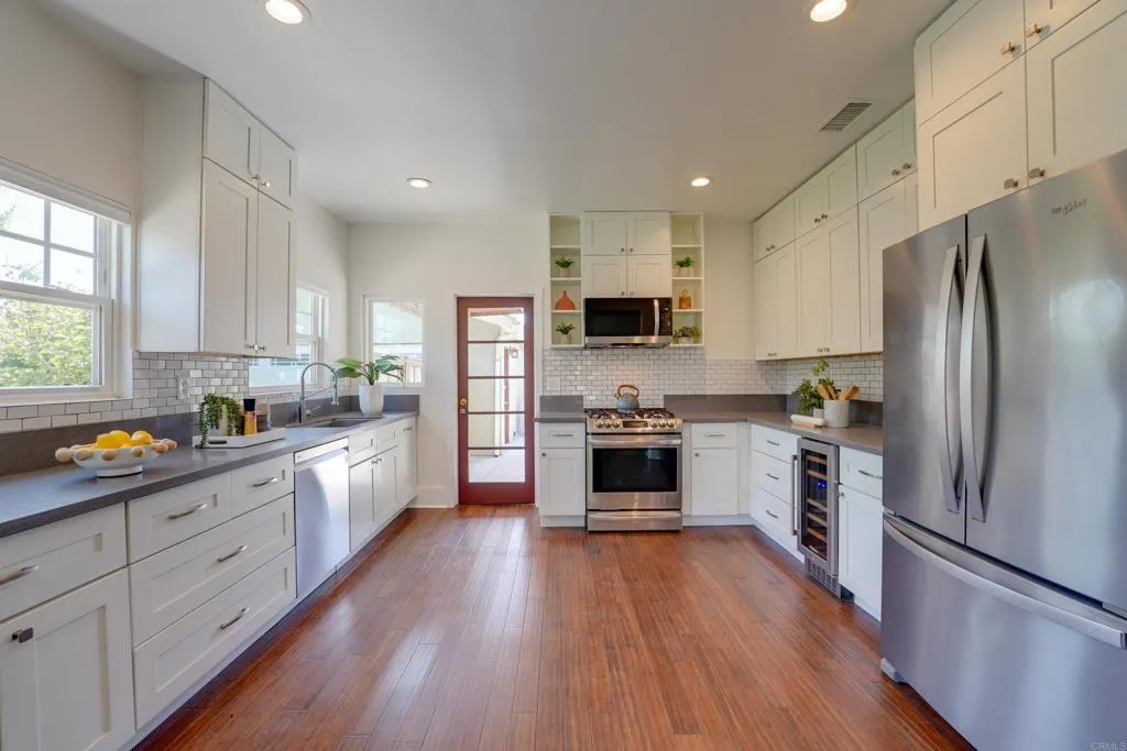 4876 34th Street