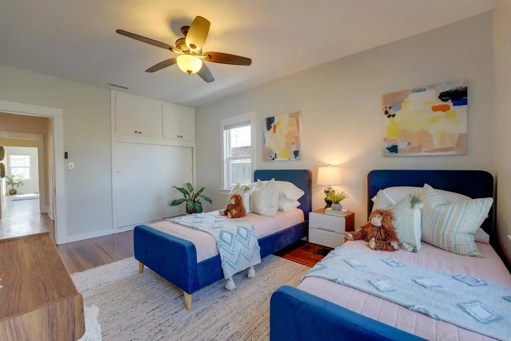 4876 34th Street