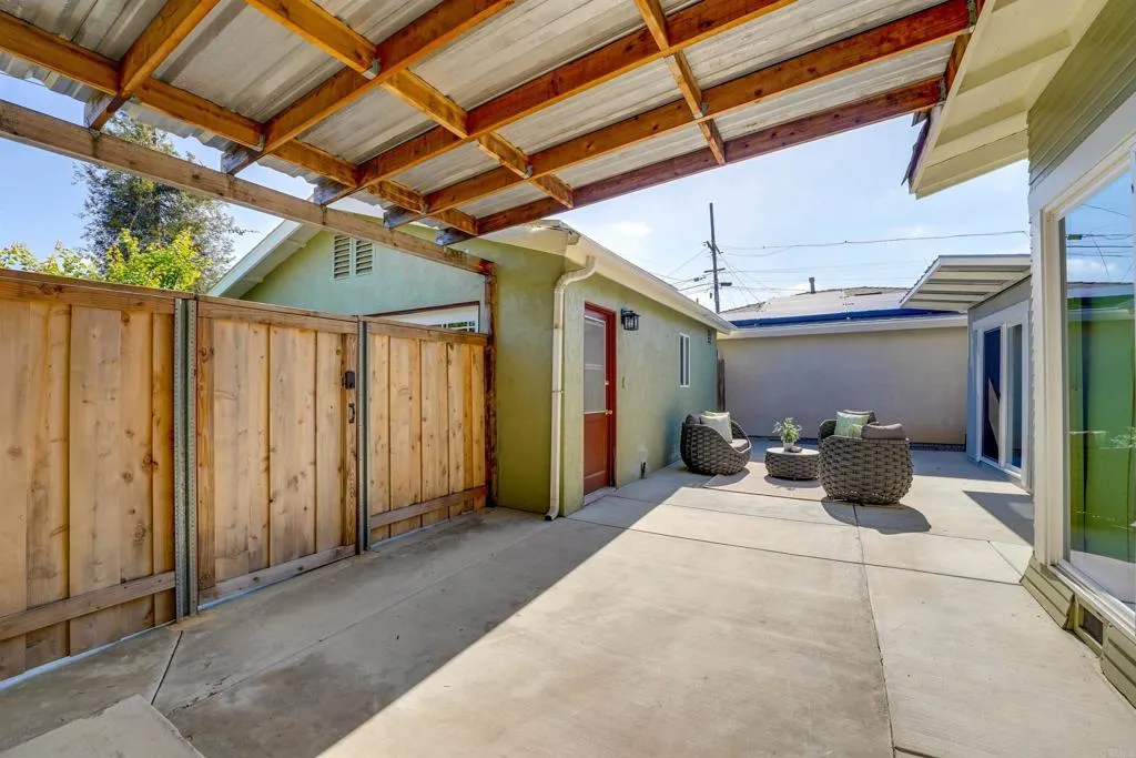 4876 34th Street