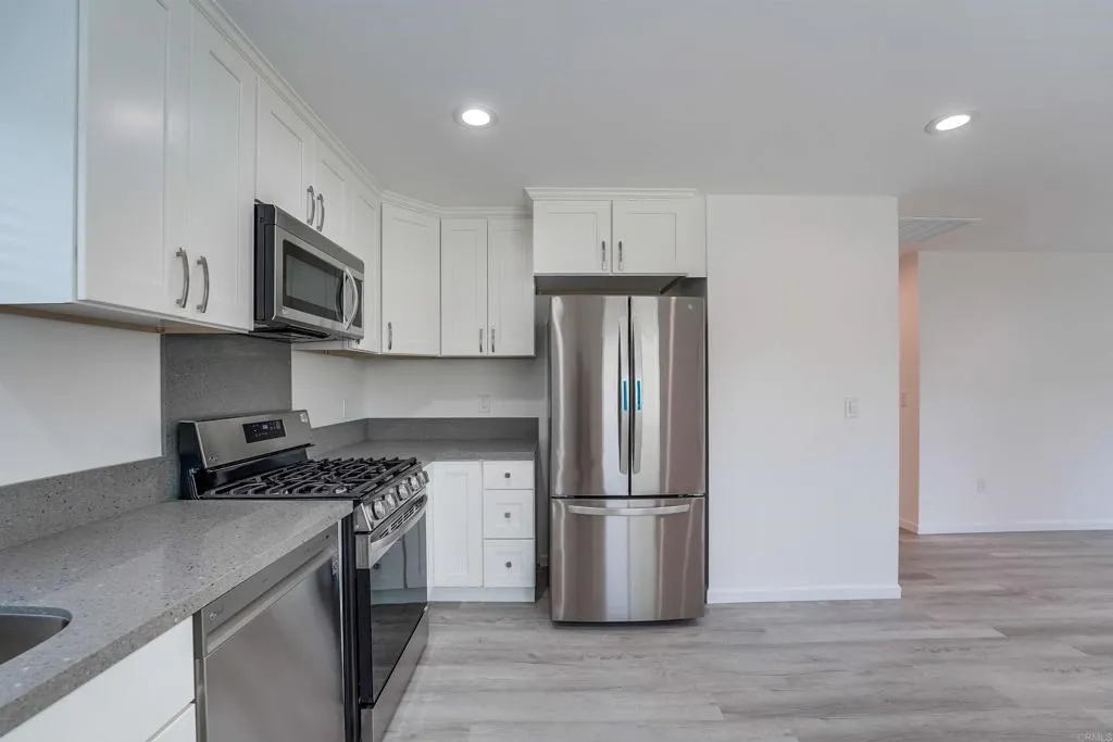 4876 34th Street