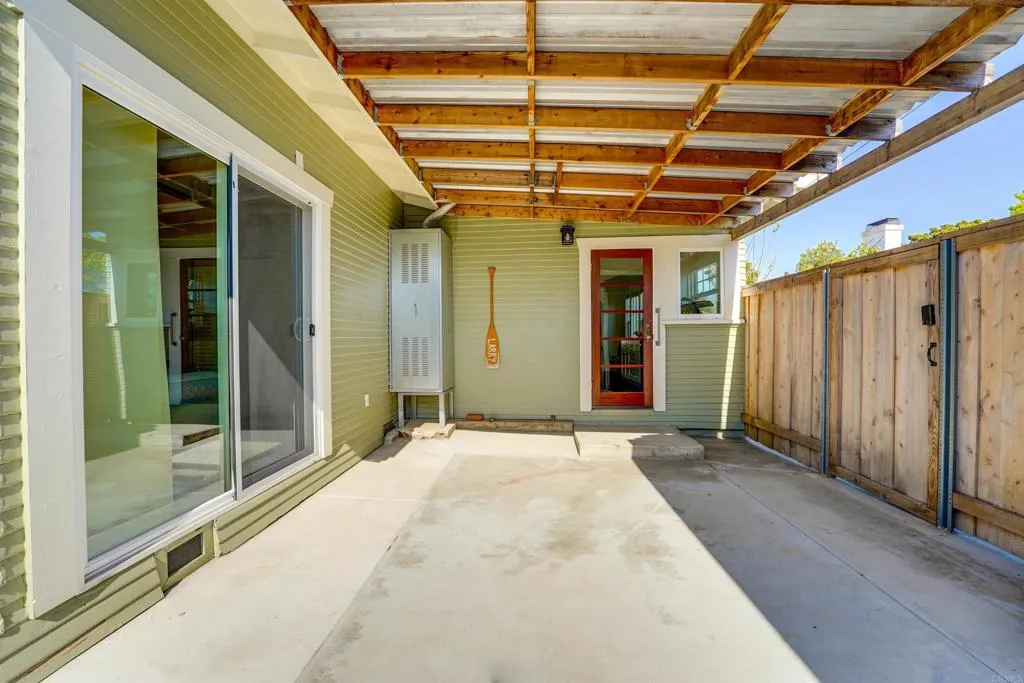 4876 34th Street
