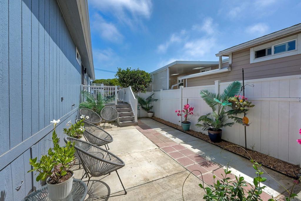 6503 Friendly Place